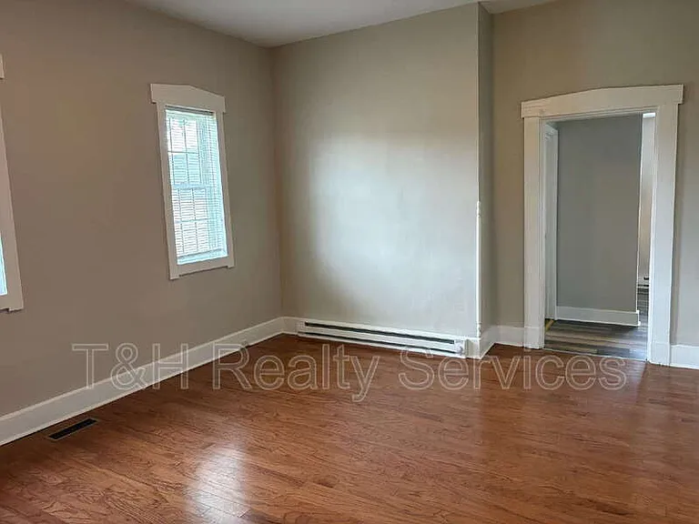1258 E Naomi St — Photo 9
