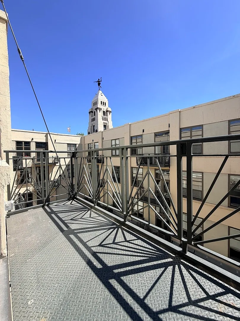 1 bed, $2,550 — Photo 4