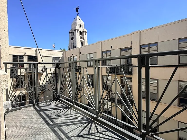 758 N Larrabee St #831 — Photo 4