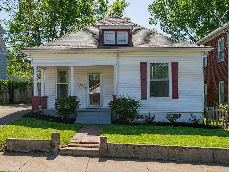 200 Myrtle St