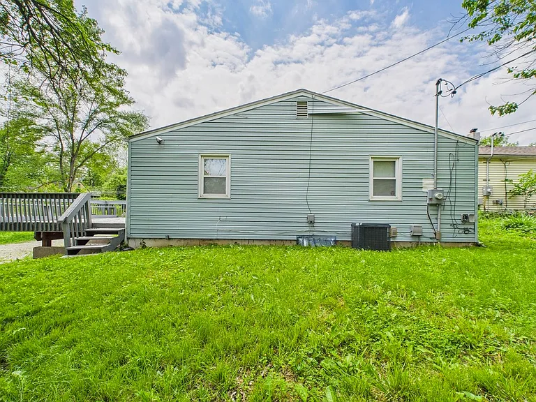 3311 Jackson Ave — Photo 2