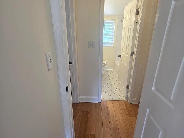 636 Burns St SE — Photo 11