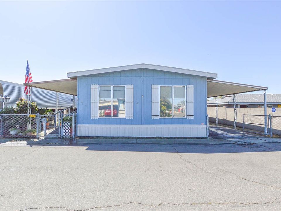 1st image of 7676 N Fresno St Space 47