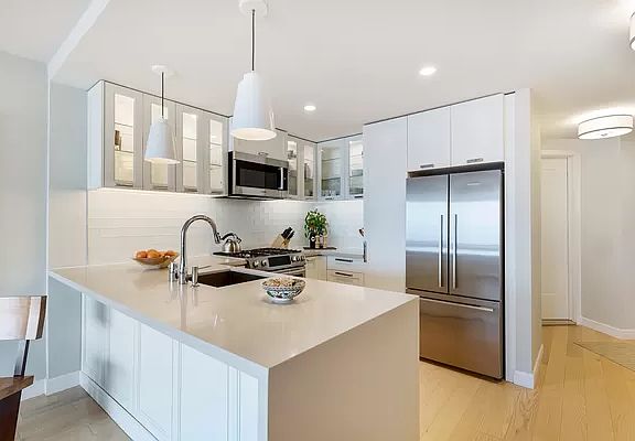 5th image of 330 E 38th St APT 48P