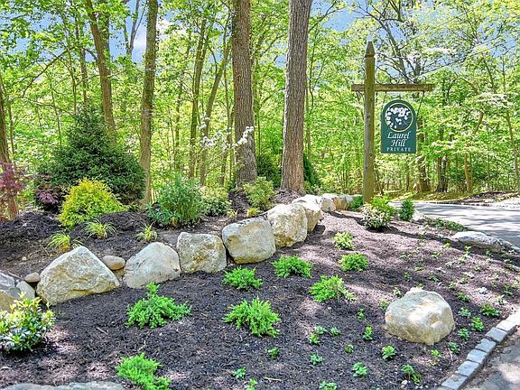 3rd image of Laurel Hill Path