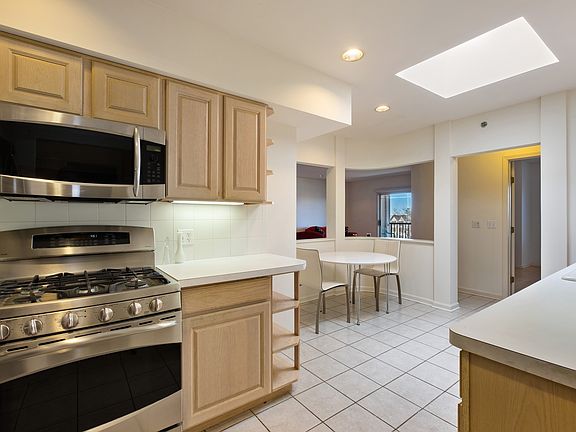 5th image of 1700 2nd St APT 505