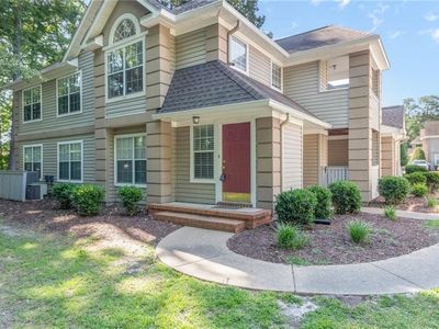 300 Gainsborough Sq, Chesapeake, VA, 23320