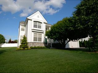 10 Hauser Ln, Matawan, NJ 07747