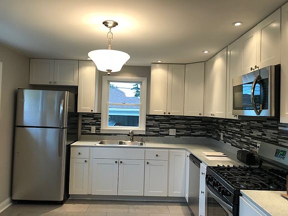 3rd image of 38 Edmund St