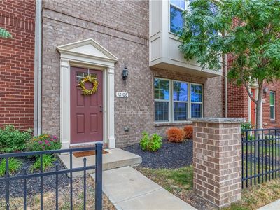 12106 Detroit Ave, Lakewood, OH, 44107