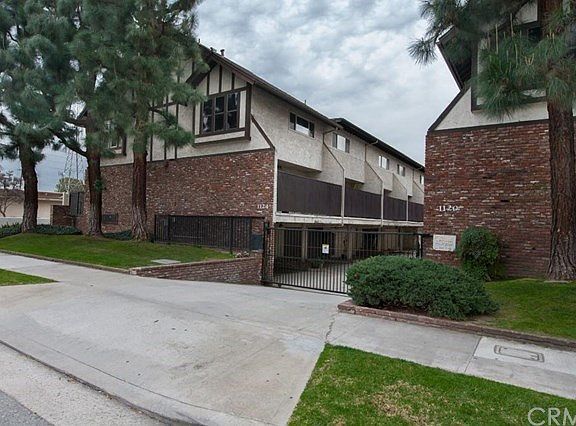 2nd image of 1124 E Las Tunas Dr #7