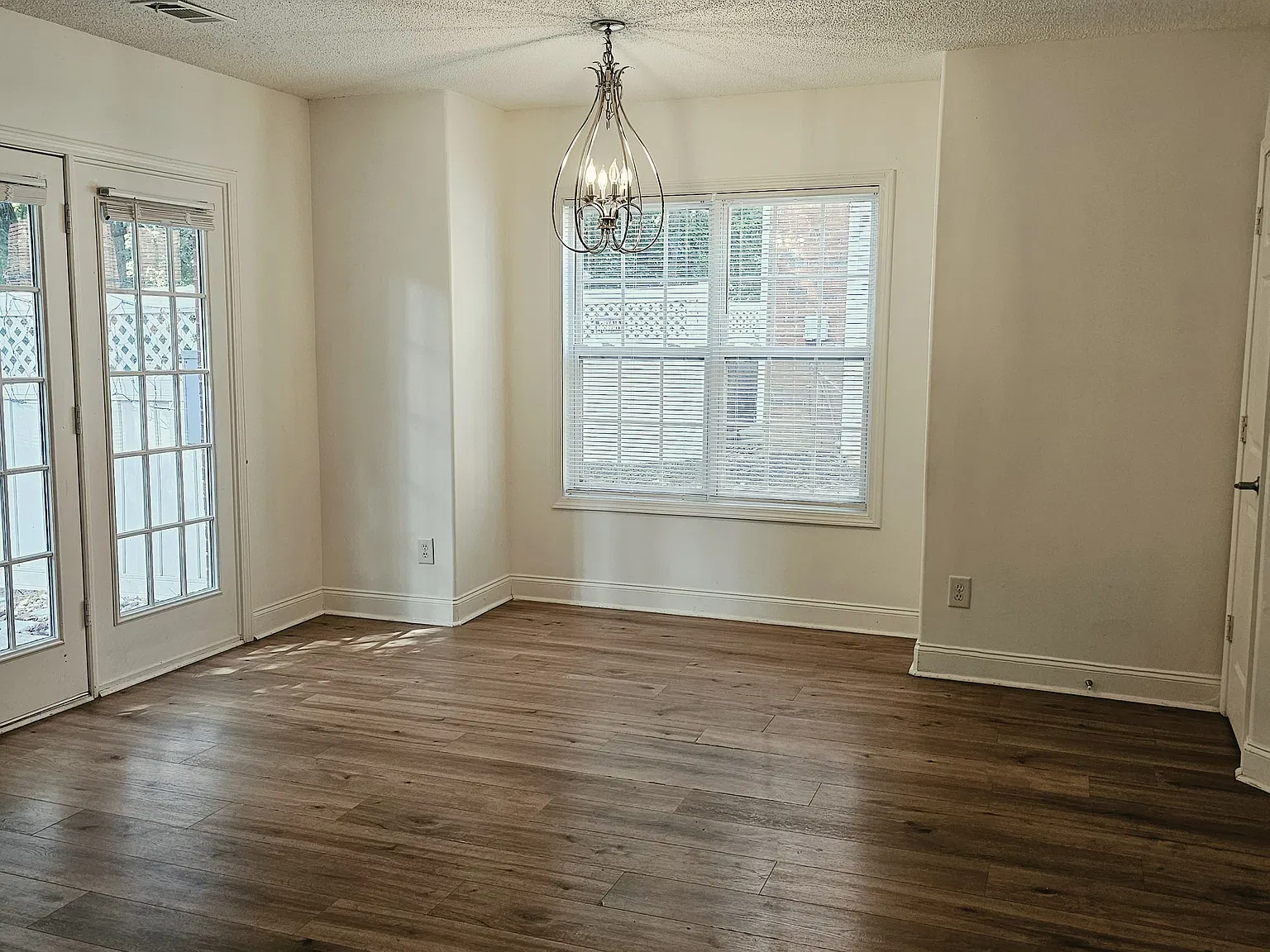3188 Glenloch Pl — Photo 2