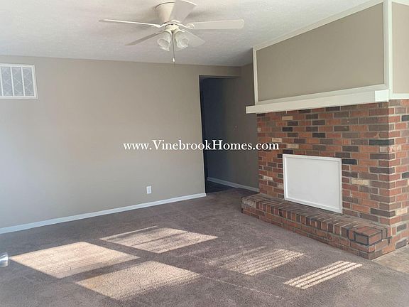 3rd image of 3546 Dubarry Ct
