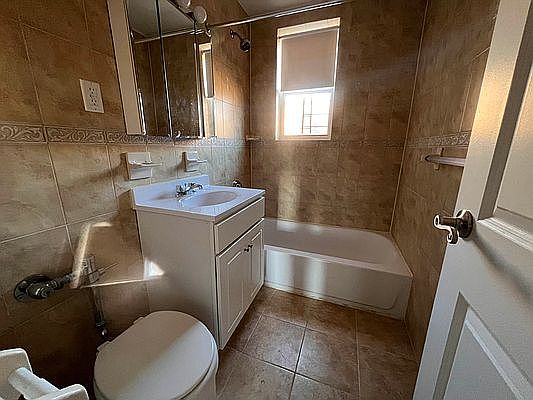 5th image of 1423 Shore Pkwy #4F