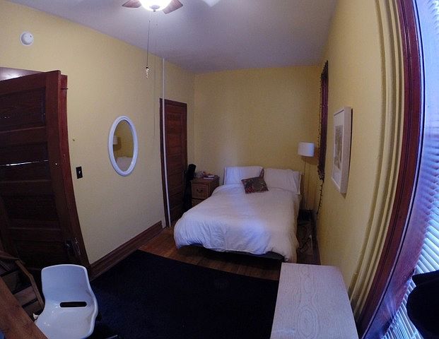 Roscoe 1230 # bedroom_07022014