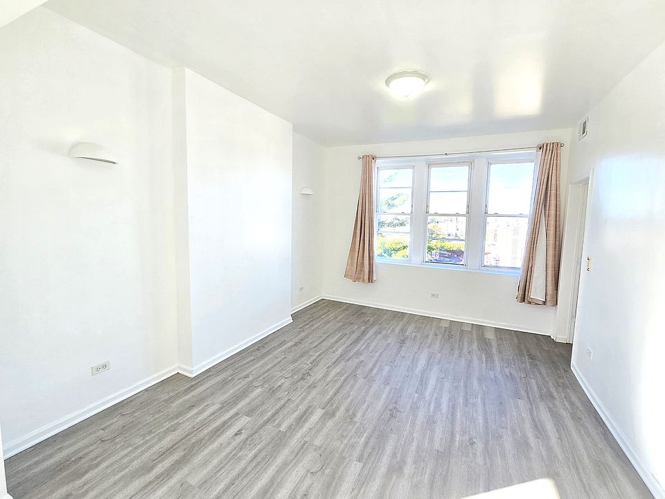 1st image of 3007 S Princeton Ave Unit 3