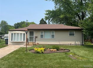 845 Florland Dr, Florissant, MO 63031