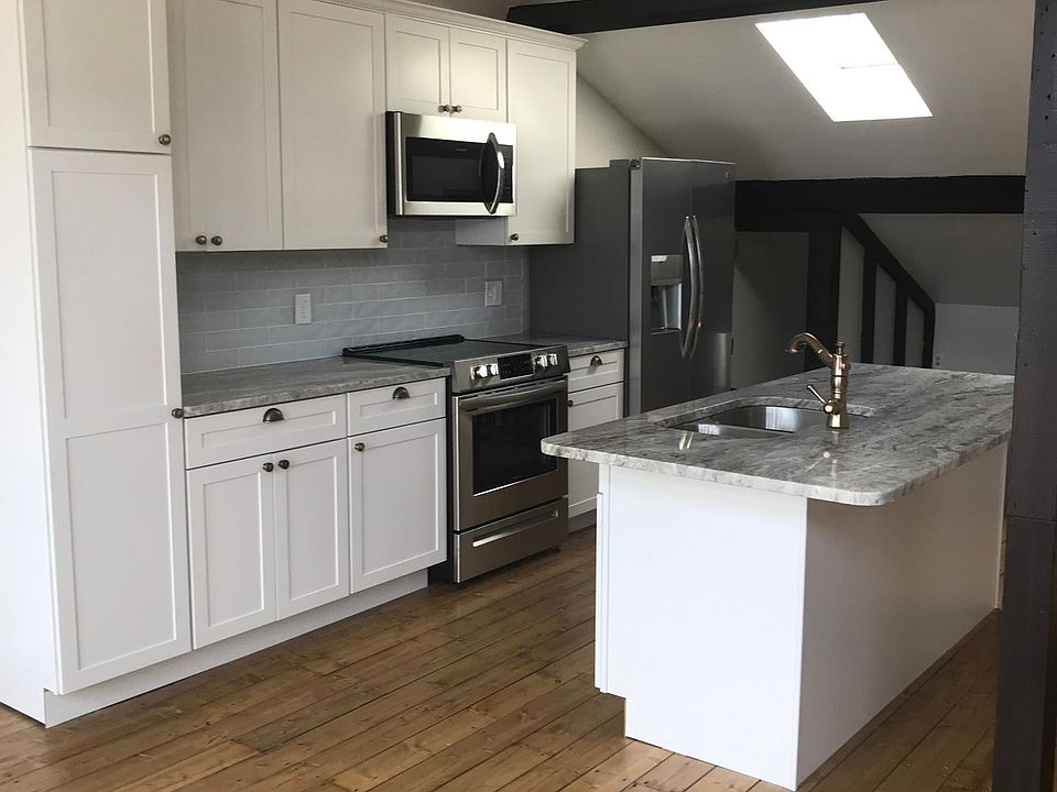 1st image of 26 Elm St #R