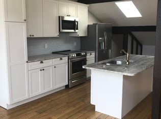 26 Elm St #R, Stonington, CT 06378