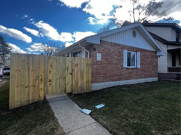 3rd image of 56 Fernwood Ave #A-b