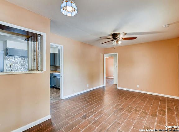 3rd image of 1111 Rayburn Dr