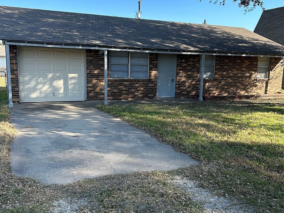 1st image of 1836 Coral Rd