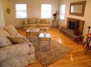 9 Amys Path, East Quogue, NY 11942