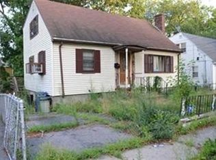 258 Hebron St, Hyde Park, MA 02136