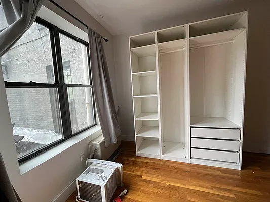 Rented by City Vista Inc | media 55