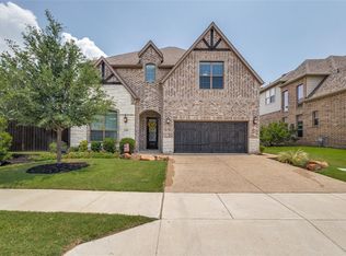 1698 Glenmere Path, Roanoke, TX 76262