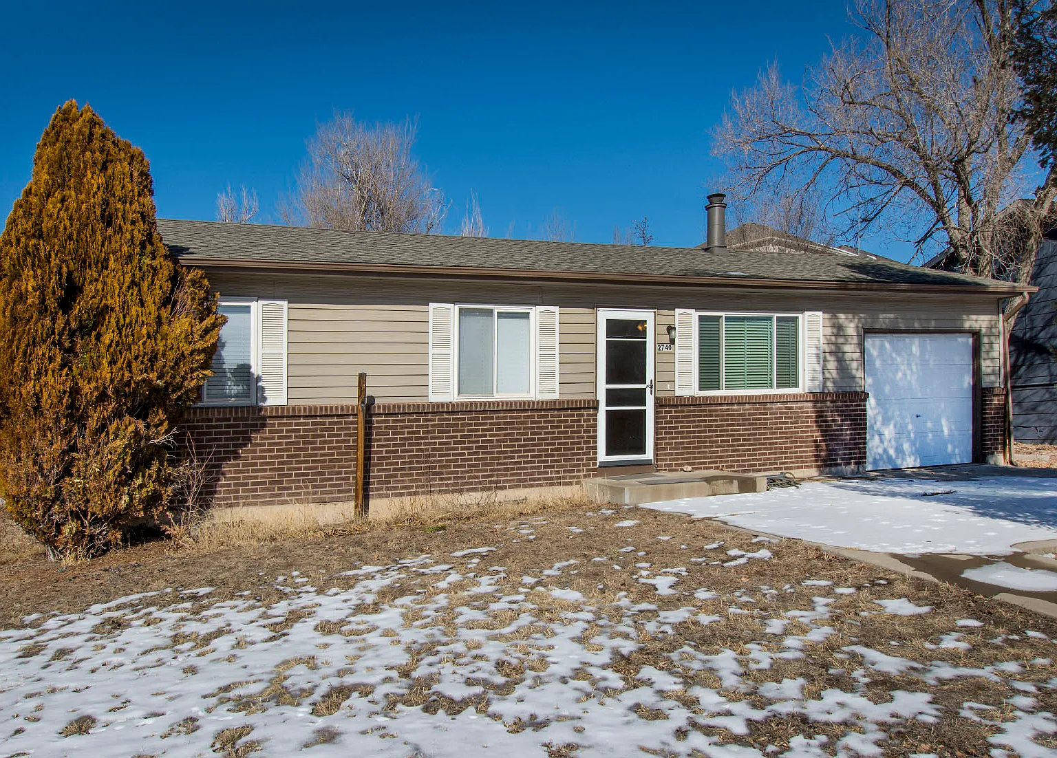 5 bed, 1886 sqft, $2,200 — Photo 1