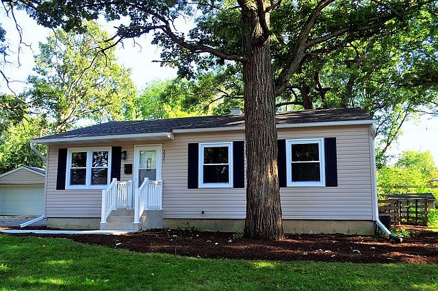 1st image of 2921 Everglade Ave