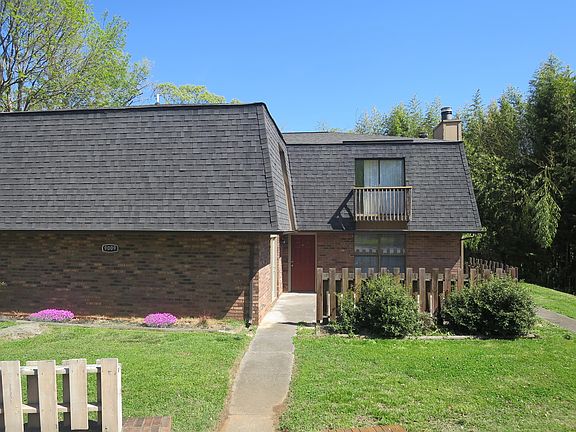 2nd image of 9009 Creekside Ln #D