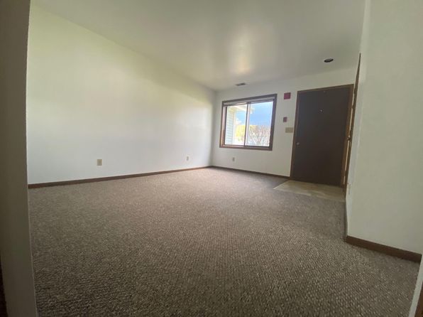 N89W15750 Main St