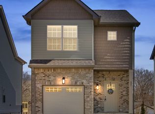 521 Charleston Cove Way, Clarksville, TN 37043