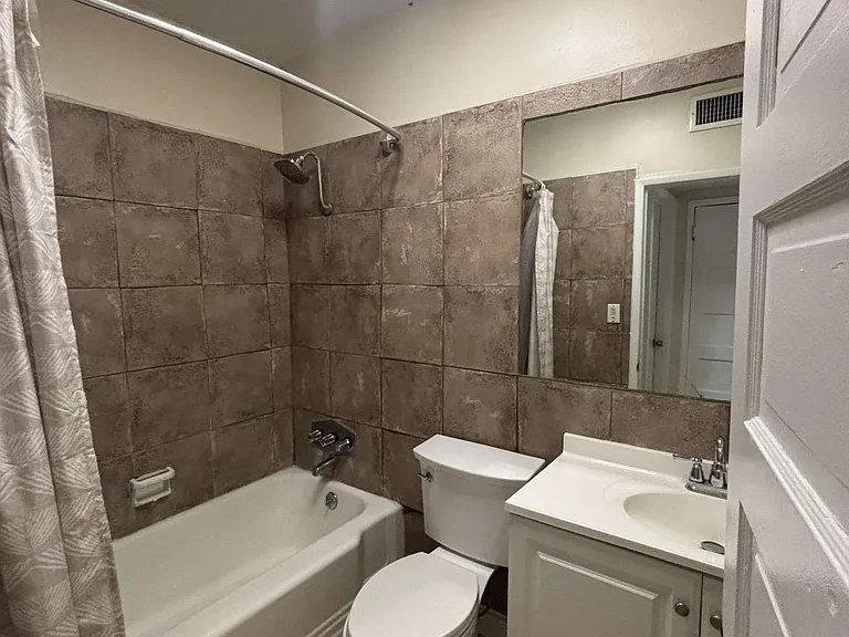 1229 N 4th Ave — Photo 16