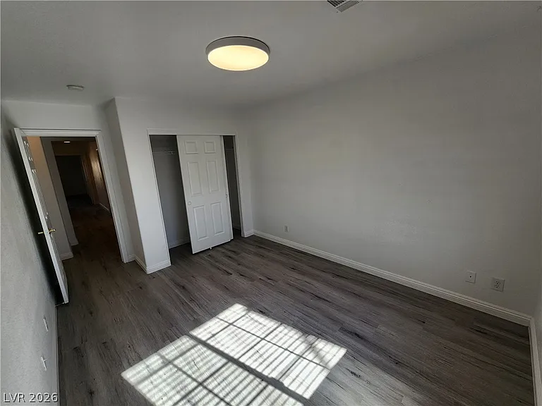 9106 Sheffield Garden Ave — Photo 7