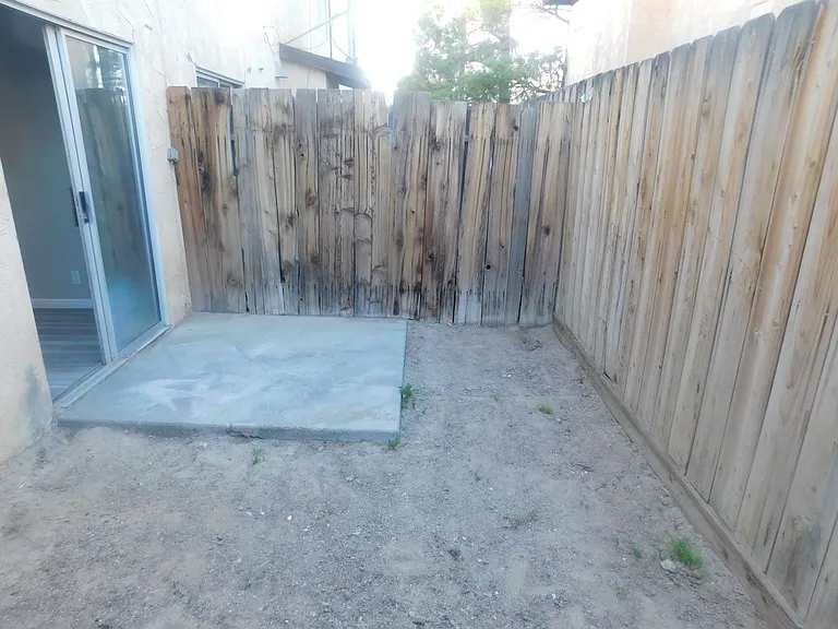 513 E Ridgecrest Blvd — Photo 24