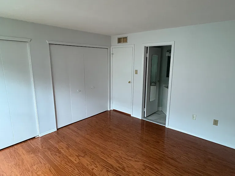311 Society Pl — Photo 41