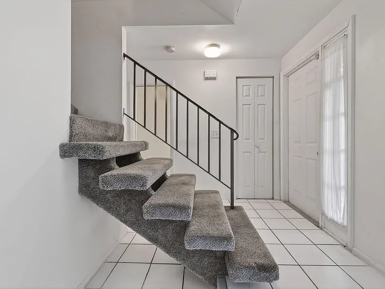 3502 Gardens East Dr #B — Photo 26