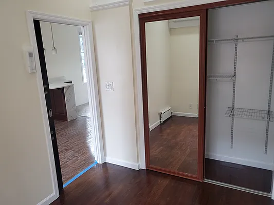 Rented by Mahzari Realty Inc | media 20
