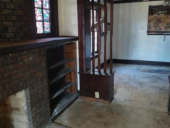 3rd image of 8131 Ellerton Ave
