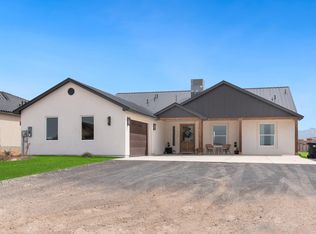 712 2nd St NE, Rio Rancho, NM 87124