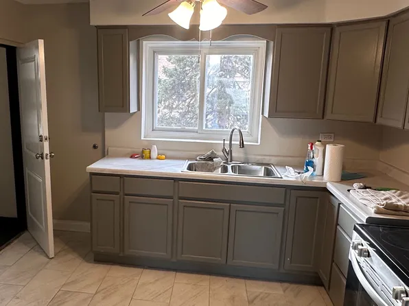 3903 Warren Ave APT B4, Bellwood, IL 60104