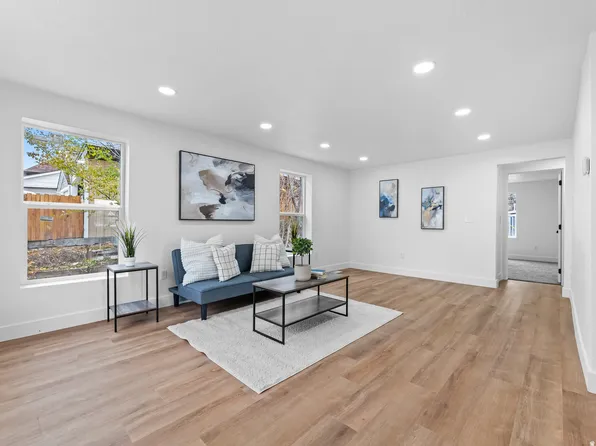 5245 S 900 E, Salt Lake City, UT 84117