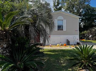 1937 Ridgewood Dr, Lillian, AL 36549