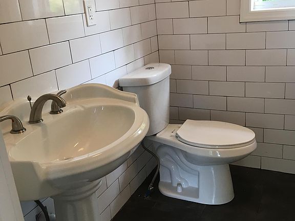 2nd image of 19 Saint Marys Pl Floor 2