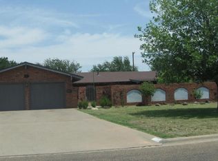 1306 Canyon St, Plainview, TX 79072