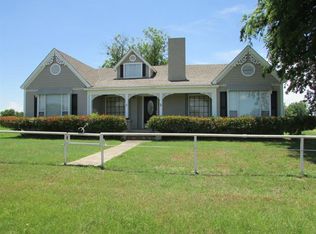 3106 Harris St, Gainesville, TX 76240