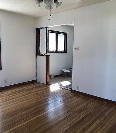 2nd image of 725 Kingsley Dr